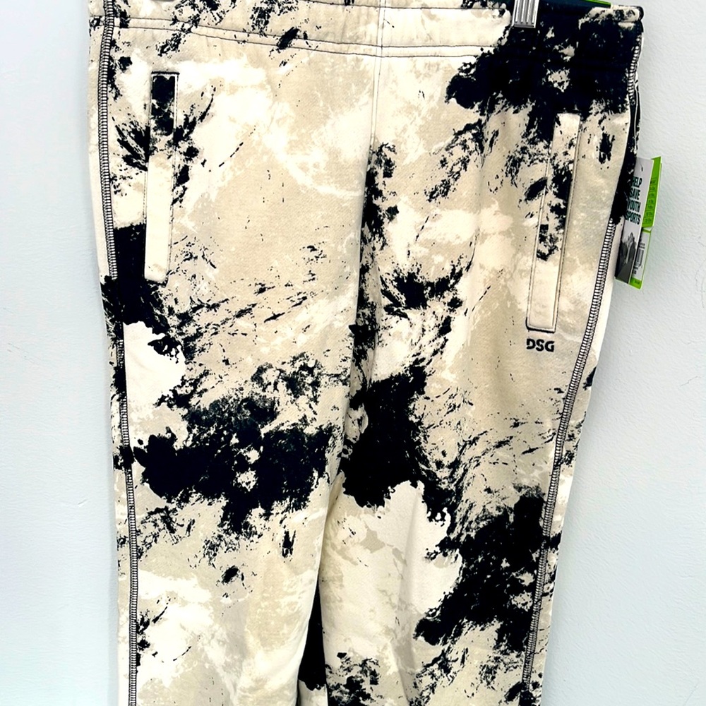 D&G joggers size 18
